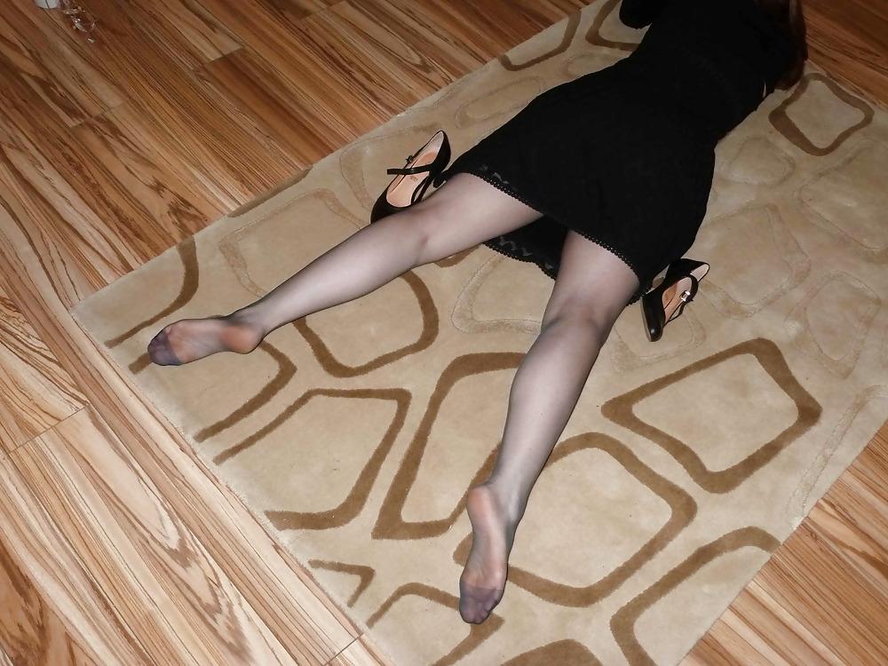 25P Blue Nylons and Pumps