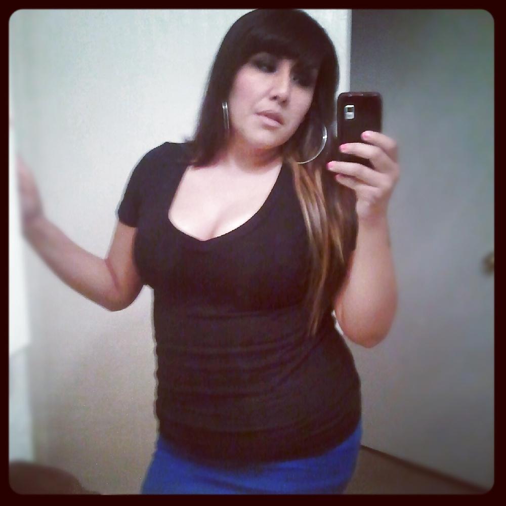 25P Thick latina milf