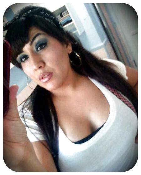 25P Thick latina milf