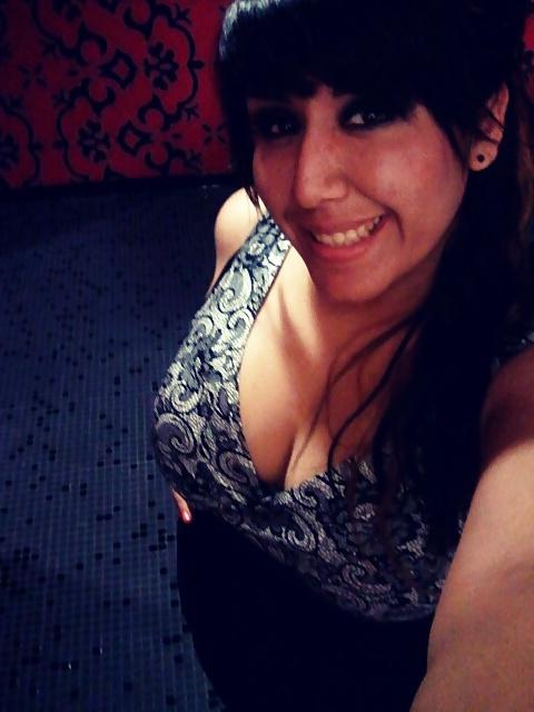 25P Thick latina milf