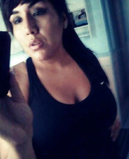 25P Thick latina milf