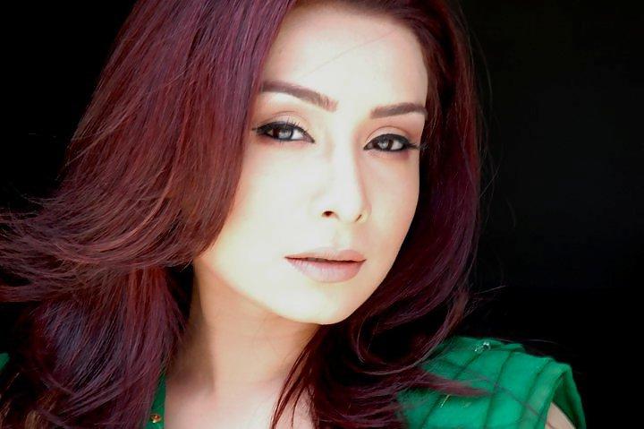 18P Hot Pakistani woman that should Go Black