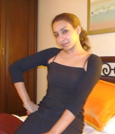 18P Hot Pakistani woman that should Go Black