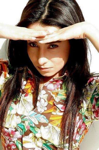 18P Hot Pakistani woman that should Go Black