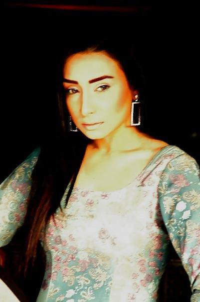 18P Hot Pakistani woman that should Go Black