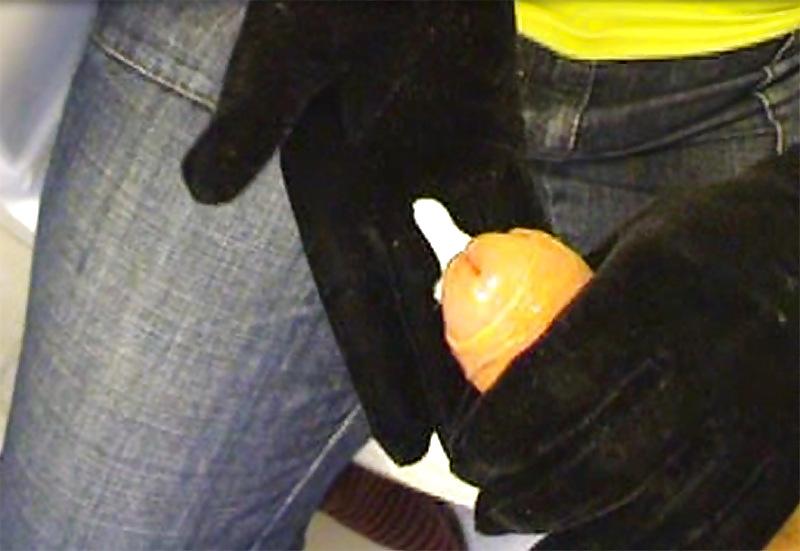 4P Black gloves and blue jeans