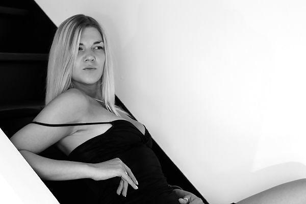 25P French blonde Elodie