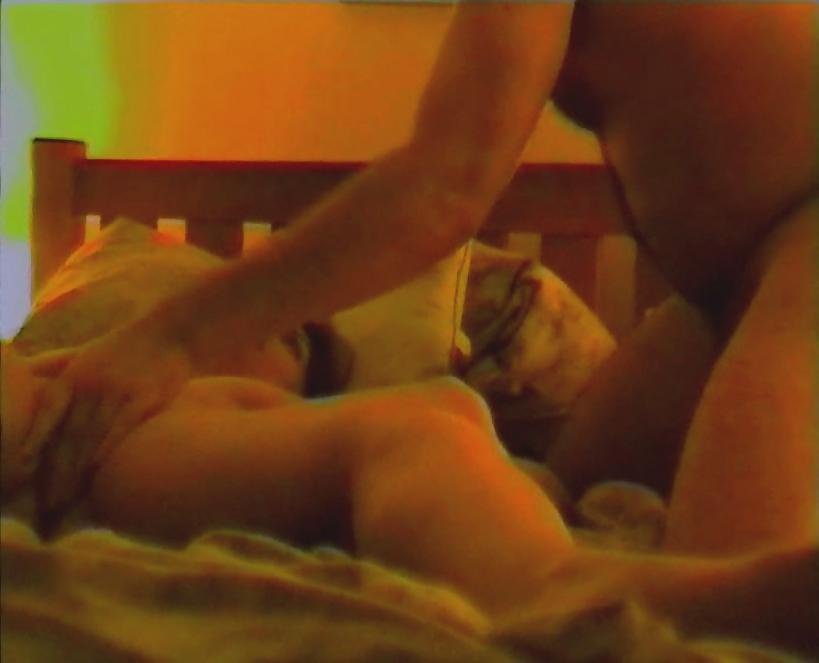 7P Bedroom sex tape stills 
