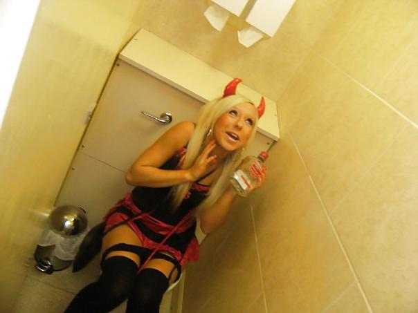25P Slutz in fancy dress 2
