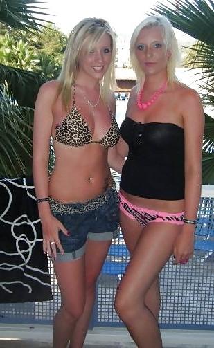 25P Schlampen in kleinen Hotpants! 2