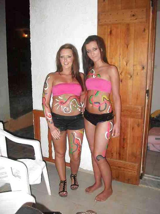 25P Schlampen in kleinen Hotpants! 2
