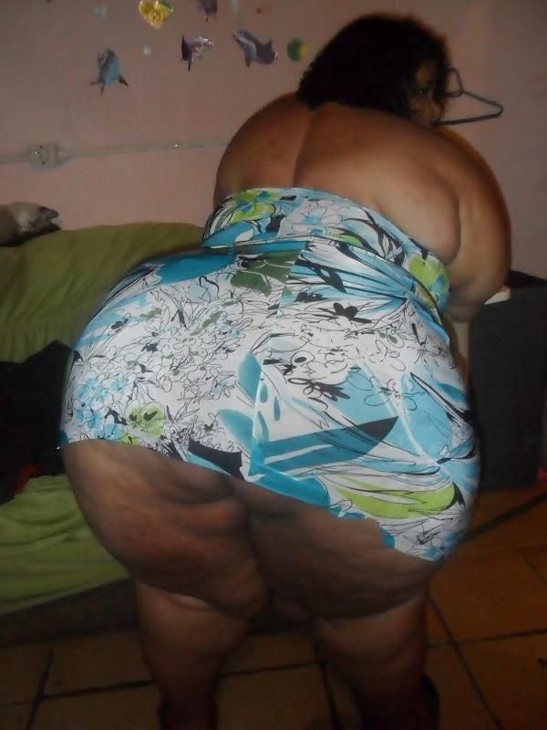 11P Mulher Fruta Pao