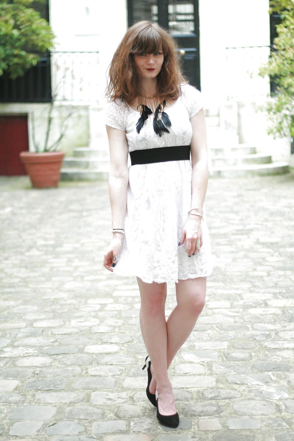 25P French Bloggers Mode with sexy legs 31
