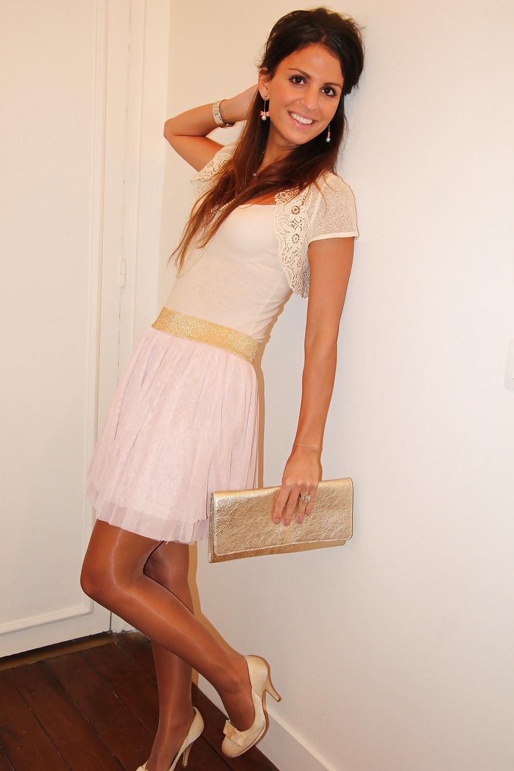 25P French Bloggers Mode with sexy legs 31