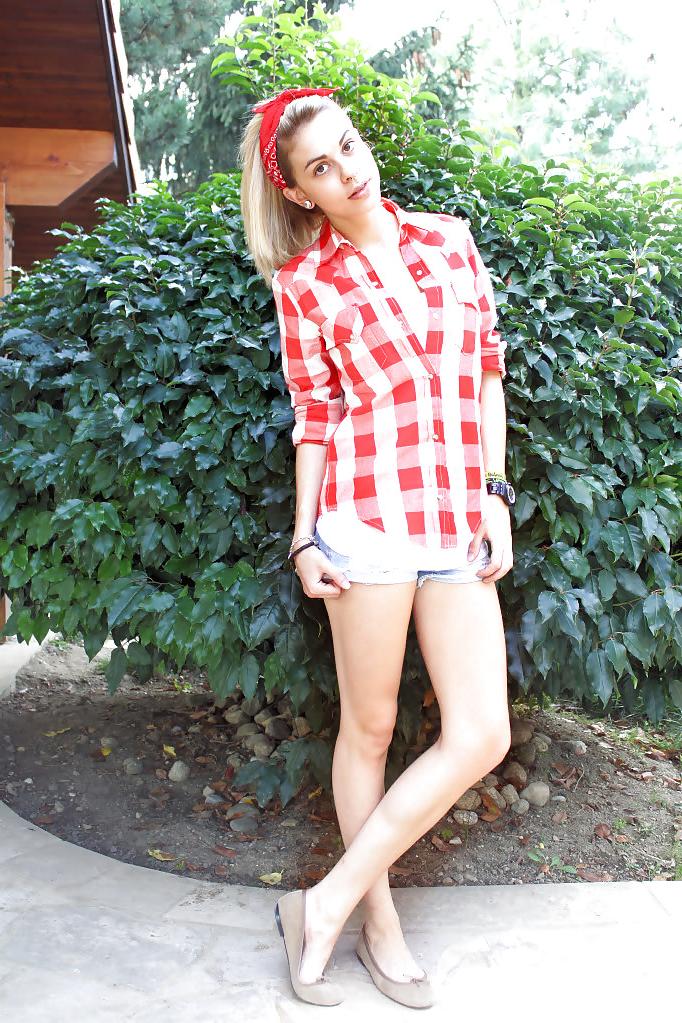 25P French Bloggers Mode with sexy legs 31