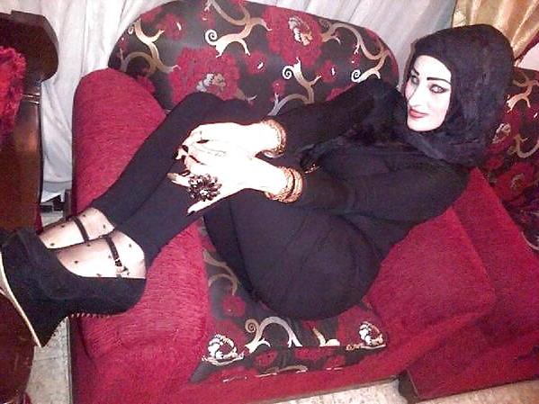 25P Arab sluts need dick