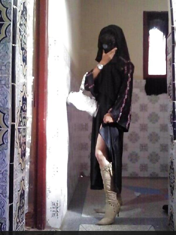 25P Arab sluts need dick
