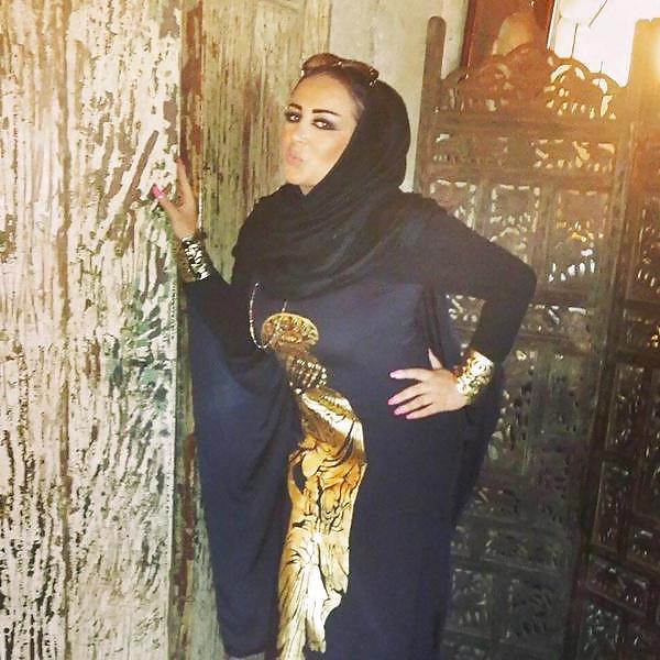 25P Arab sluts need dick