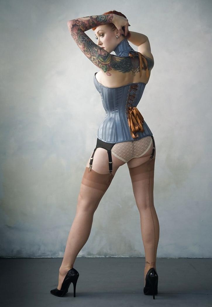 25P Corset XI