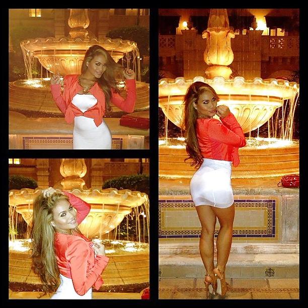 10P Tight dress and sexy ass