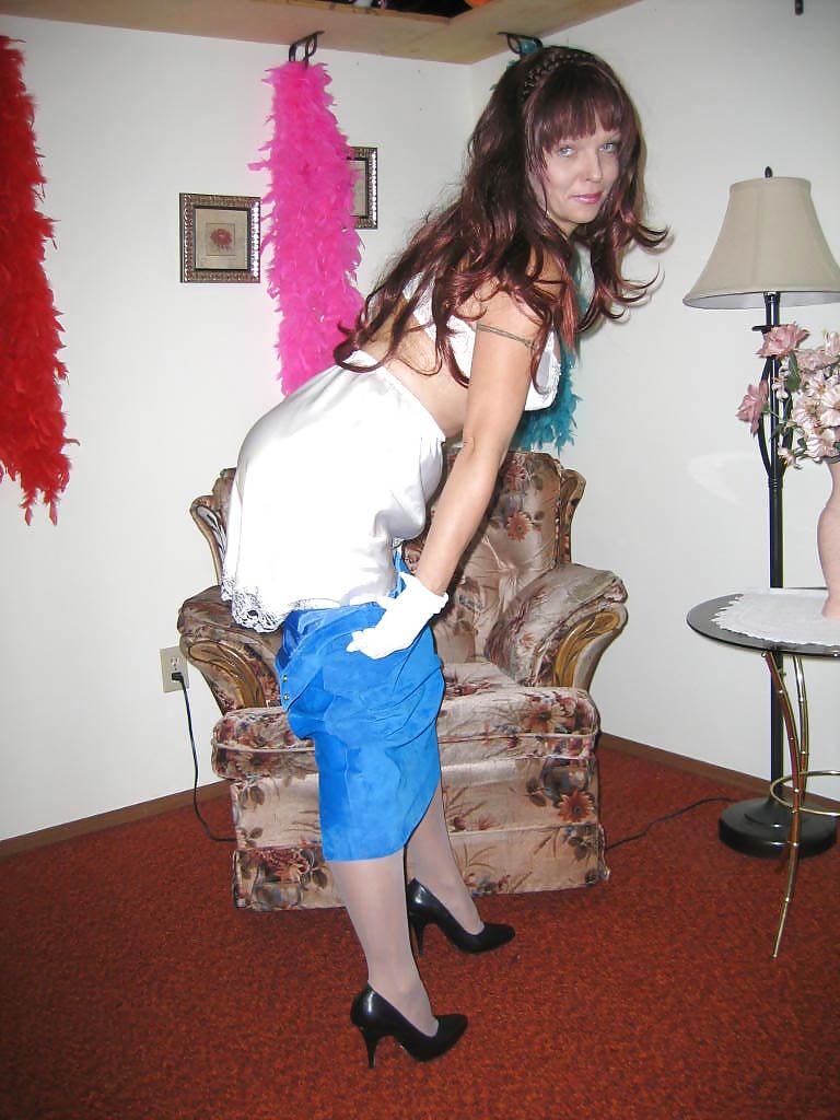 25P Scarlett - Blue Suede Skirt