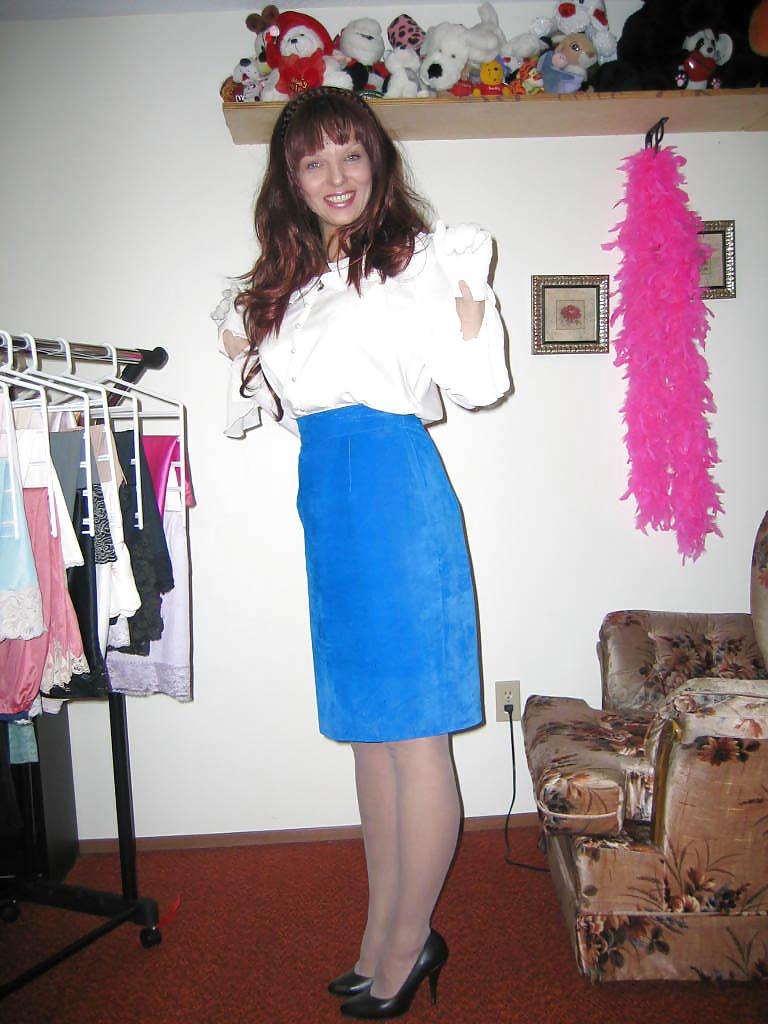25P Scarlett - Blue Suede Skirt