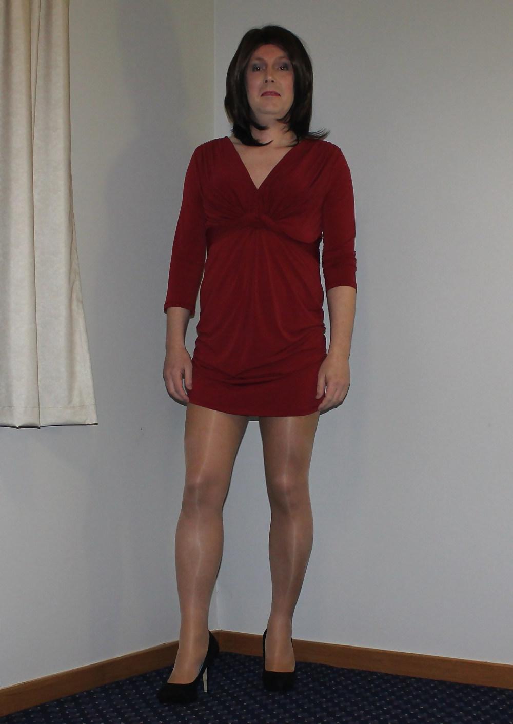 10P Red Dress and glossy pantyhose
