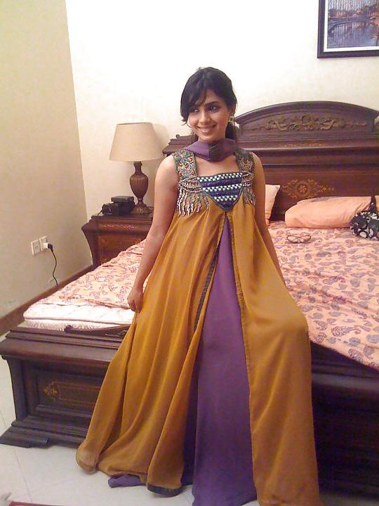23P Random Pakistani Bitches for Big Black Cocks 2