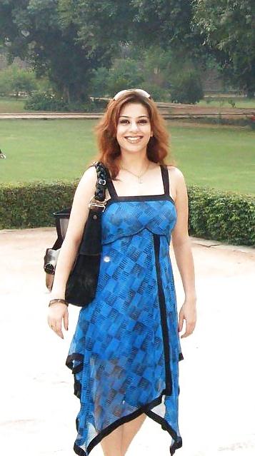 23P Random Pakistani Bitches for Big Black Cocks 2