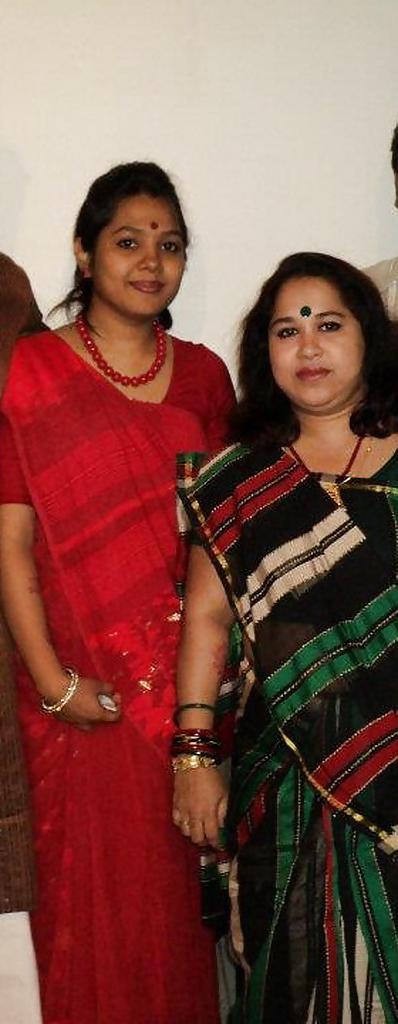 25P Mukta: Nephew's Busty half-Indian Wife. Comment and fake