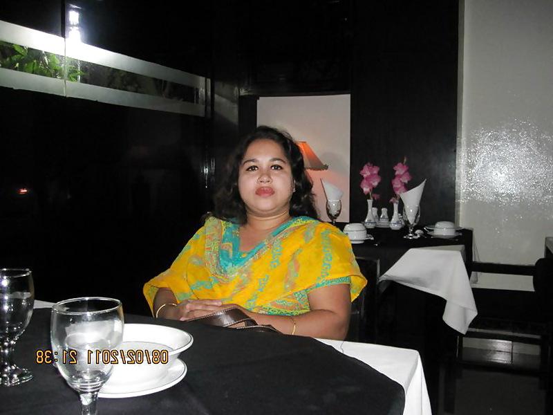 25P Mukta: Nephew's Busty half-Indian Wife. Comment and fake