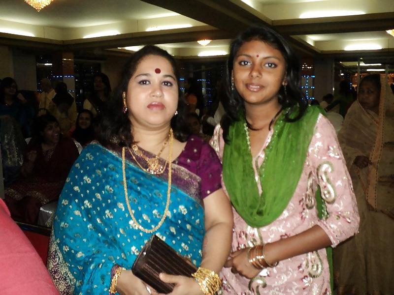 25P Mukta: Nephew's Busty half-Indian Wife. Comment and fake