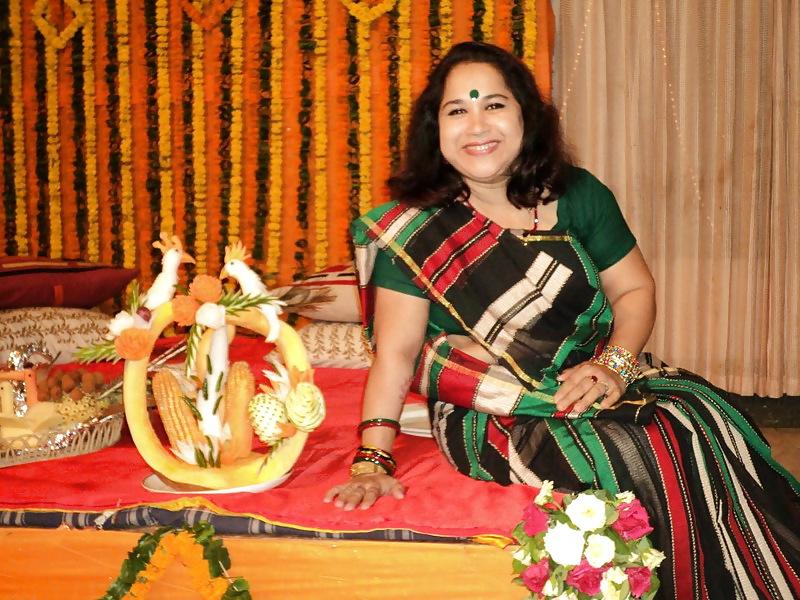 25P Mukta: Nephew's Busty half-Indian Wife. Comment and fake
