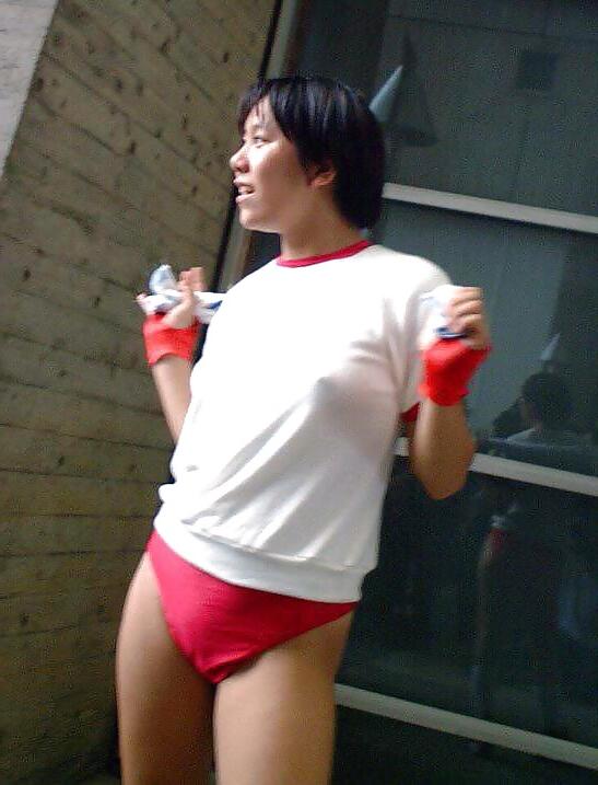 25P Japanese costume player
