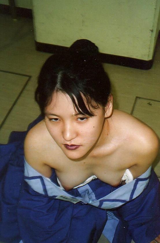 25P Japanese costume player