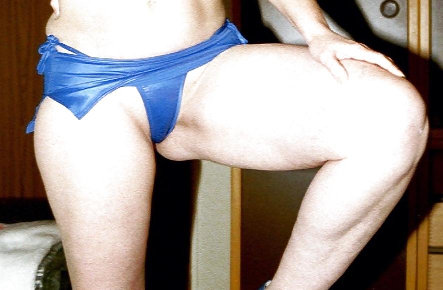 10P SAG - Babe's Hot Body In A Sexy Blue Bikini & Miniskirt 08
