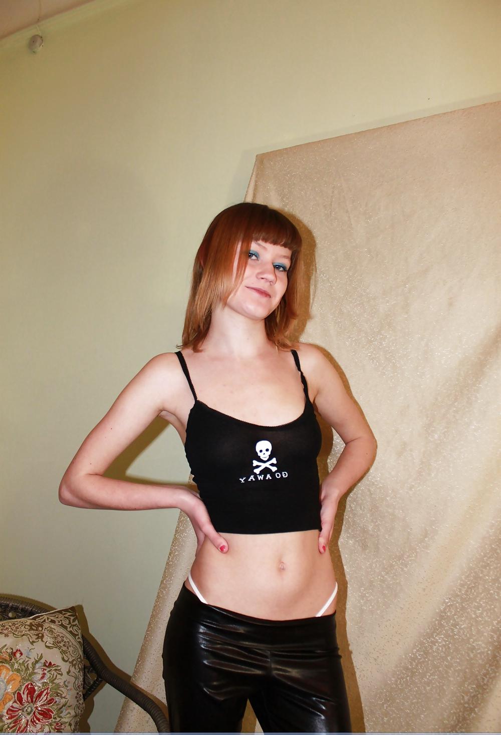 25P Tight Body on Redhead Teen