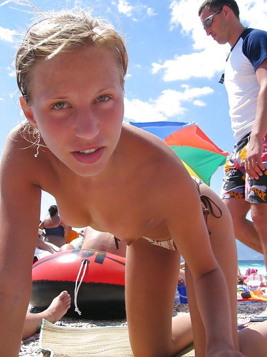 25P Topless European Teens - COMMENT THEM DIRTY 