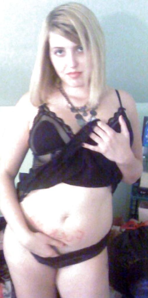 25P Private Pics - Young blonde big busty Teen-Girl