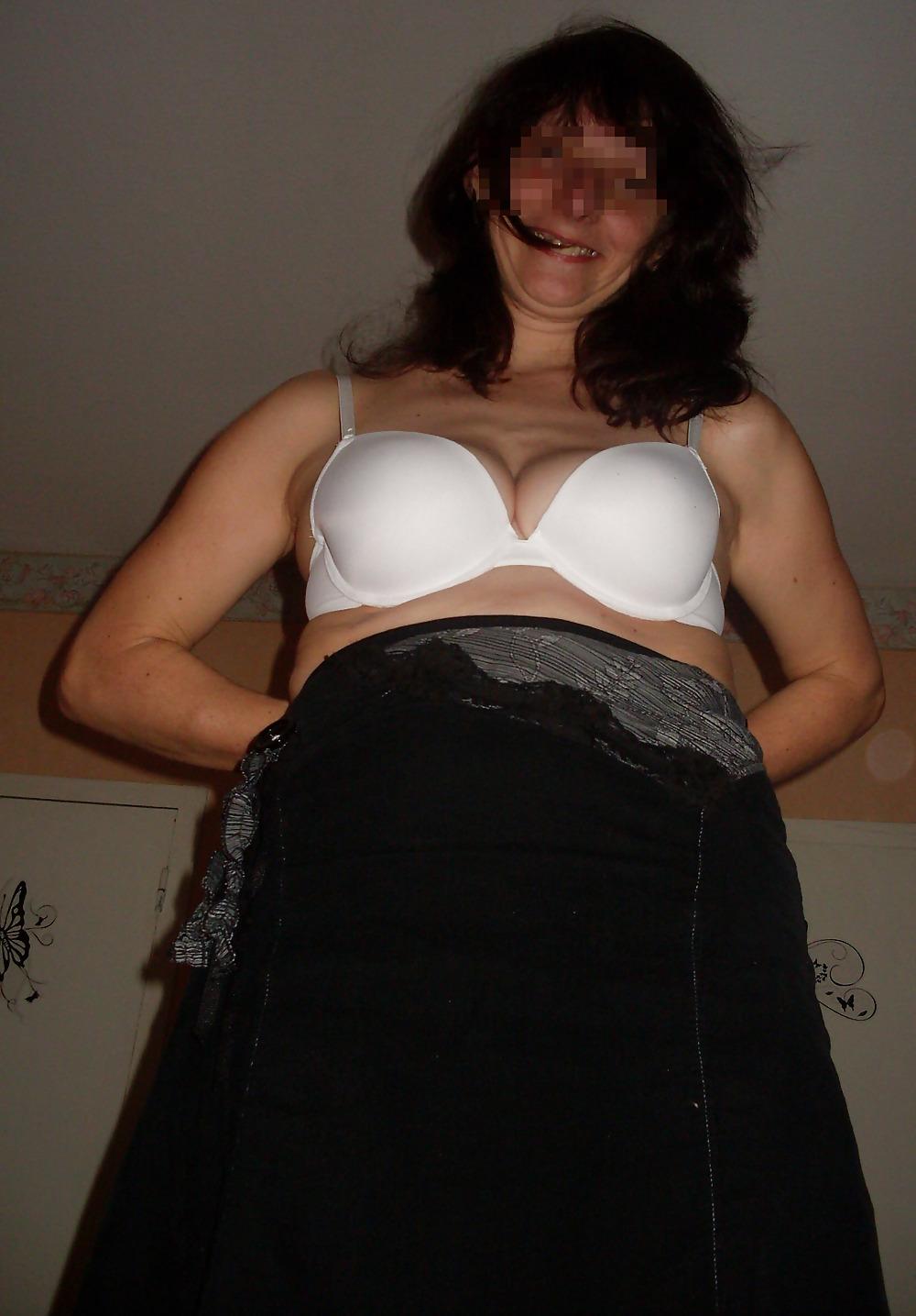 10P A little striptease for by wife you want more?