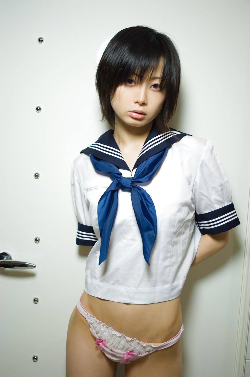 25P School Girl Cosplay