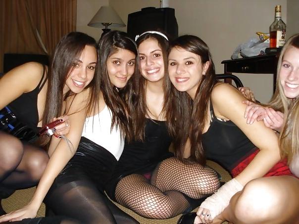 20P Teens in Pantyhose Tights