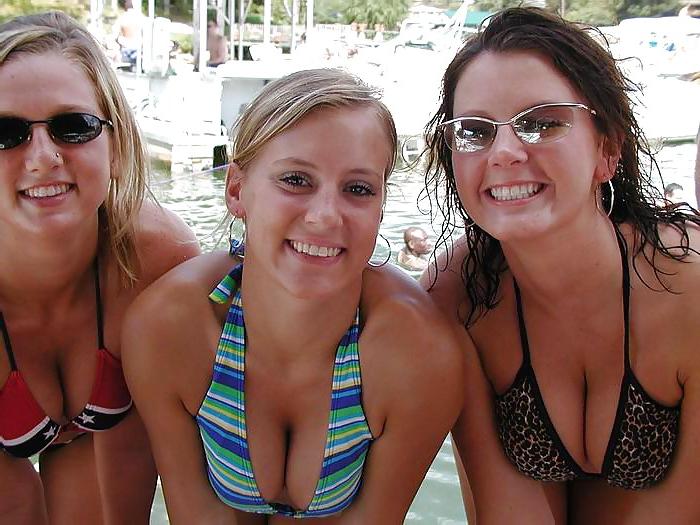 25P Women In Swimsuits - Vol. 7