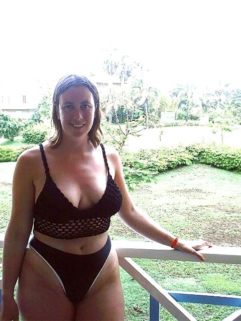 21P Swimsuit Milfs