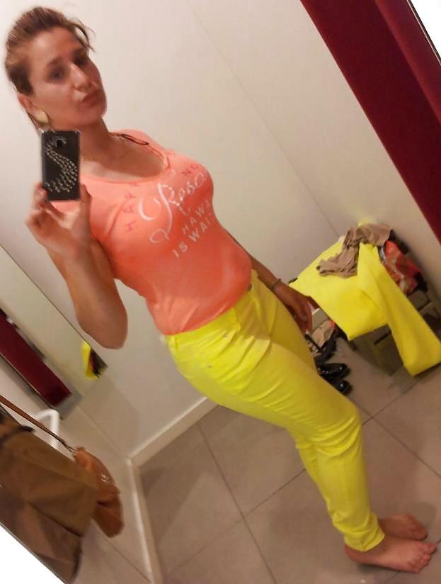 23P Shirley french teen gitane 