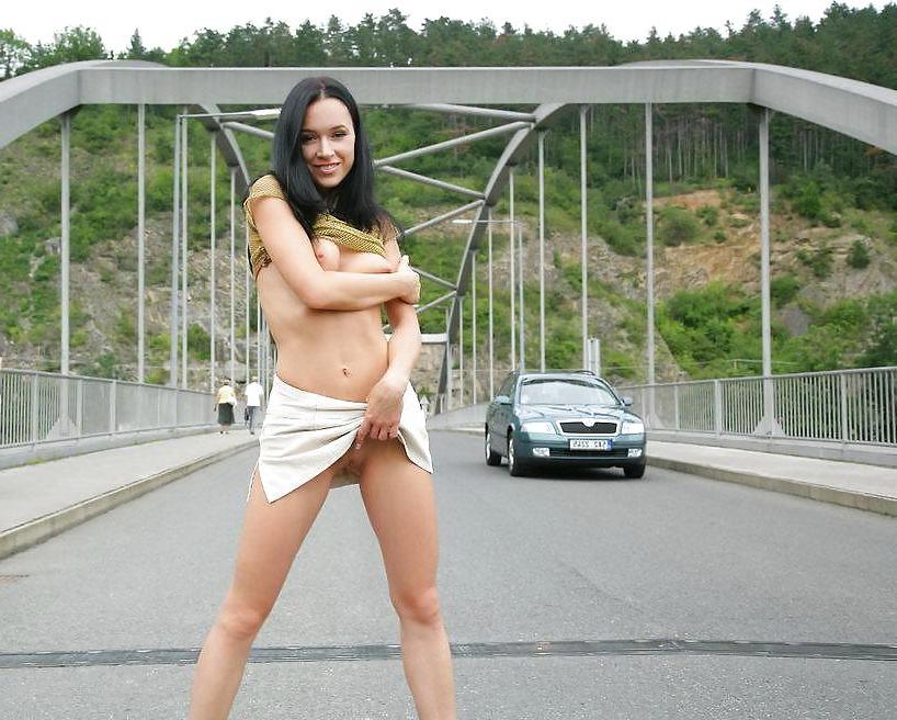 11P Innocent natural beauty with wonderful legs ...Gwen Polanska