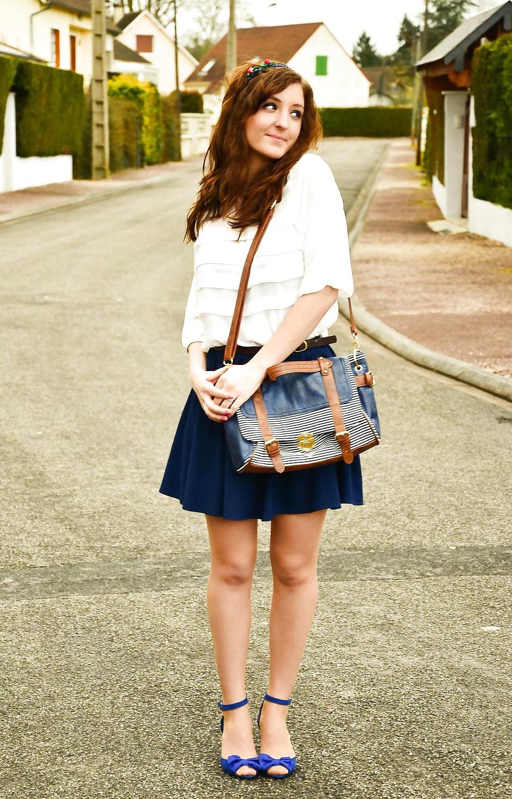 20P French bloggers Mode with sexy legs 2