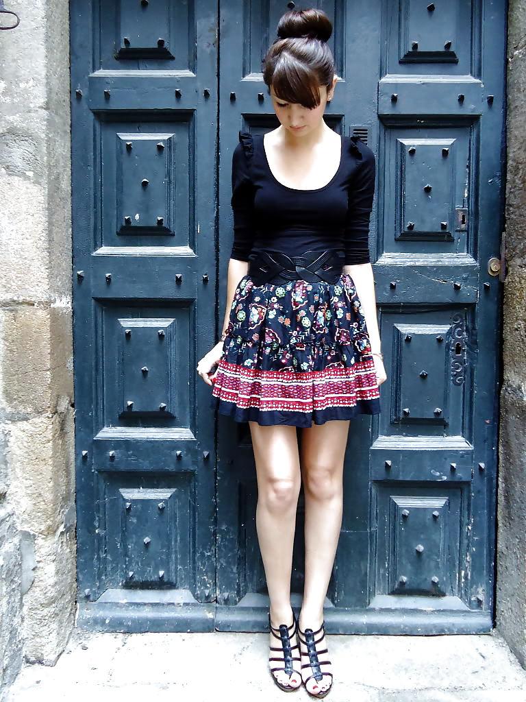 20P French bloggers Mode with sexy legs 2