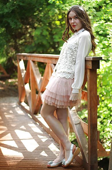 20P French bloggers Mode with sexy legs 2