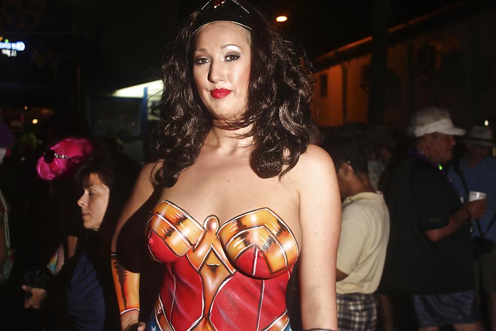 15P Painted Female Exhibitionists - Cosplay 4